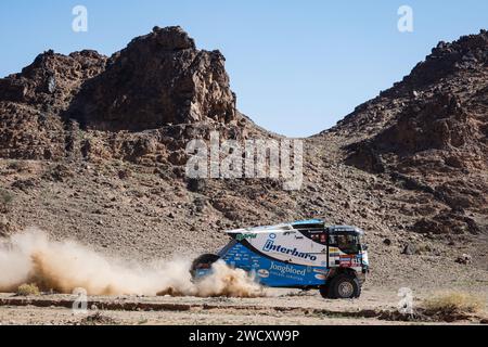 615 HUZINK Gert (nld), ROESINIK Martin (nld), BURRSEN Rob (nld), Jongbloed Dakar Team, Renault C460 Hybrid, FIA Truck, action during the Stage 10 of the Dakar 2024 on January 17, 2024 around Al Ula, Saudi Arabia Stock Photo