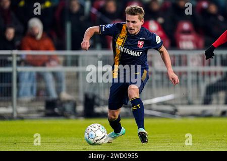 Eindhoven, Netherlands. 17th Jan, 2024. EINDHOVEN, NETHERLANDS - JANUARY 17: Michal Sadilek of FC Twente runs with the ball during the TOTO KNVB Cup match between PSV and FC Twente at Philips Stadion on January 17, 2024 in Eindhoven, Netherlands. (Photo by Joris Verwijst/Orange Pictures) Credit: dpa/Alamy Live News Stock Photo