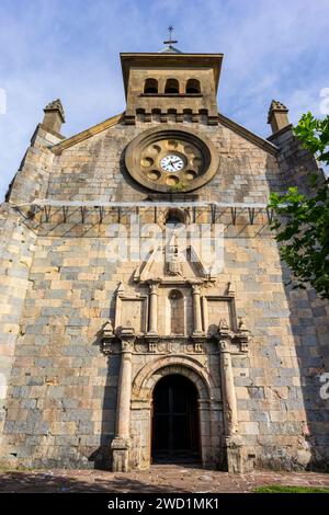 Burguete, church facade of San Nicolás de Bari, Santiago's road, Navarra, Spain Stock Photo