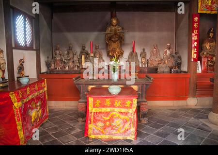 Japan: Sofuku-ji, Obaku Zen temple, Nagasaki, Kyushu. The temple, an example of Ming dynasty (1368 - 1644), southern Chinese architecture, dates from 1629 and was built by a Chinese monk named Chaonian. Stock Photo