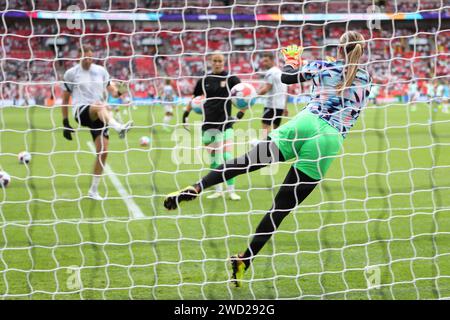 Mary Earps warms up before UEFA Women's Euro Final 2022 England v Germany at Wembley Stadium, London 31 July 2022 Stock Photo