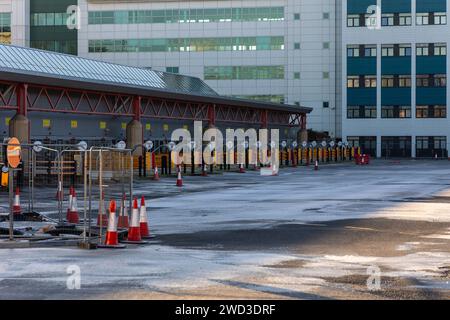 Bradford, UK, 18 January 2024, Bradford Interchange bus station remains closed following reports of damage on 04.01.2024. The bus platforms at Bradford interchange stand empty as the bus station is closed. Credit: Neil Terry/ Neil Terry Photography Stock Photo