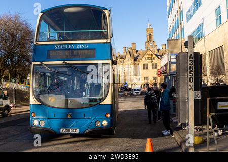 Bradford, UK, 18 January 2024, Bradford Interchange bus station remains closed following reports of damage on 04.01.2024.  An out of service bus waits at traffic lights on Nelson Street. Credit: Neil Terry/ Neil Terry Photography Stock Photo