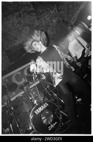 TOYAH, CONCERT, 1993: Punk icon Toyah Wilcox playing live at TJ’s in Newport, Wales, UK on 9 November 1993. Photo: Rob Watkins. INFO:  Toyah Willcox, known mononymously as Toyah, is a British singer, actress, and presenter. Rising to prominence in the late '70s and '80s, her vibrant stage presence and diverse career span pop music, film, and theatre, establishing her as a multifaceted and iconic entertainer. Stock Photo