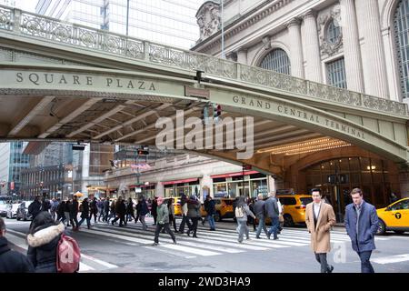 Park Avenue Bridge thru Grand Central Terminal over Pershing Square and 42nd Street in midtown Manhattan. Stock Photo