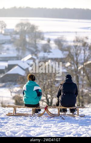 FILES - People enjoy outside in the snow. There is a thick layer of snow in South Limburg after heavy snowfall. ANP MARCEL VAN HOORN netherlands out - belgium out Stock Photo