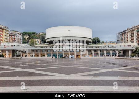 La Spezia, Liguria, Italy - January 5, 2024: view of the modern Cristo Re Cathedral from Europe Square on a winter day in the rain Stock Photo