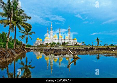 The Sultan Haji Hassanal Bolkiah Mosque, also known as the Grand Mosque of Cotabato, is situated in Cotabato City. Stock Photo