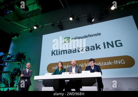 AMSTERDAM - Milieudefensie Jong Winnie Oussoren, director Milieudefensie Donald Pols and lawyer Roger Cox during a press conference of Milieudefensie. The organization is launching a new climate case against the financial institution ING. ANP KOEN VAN WEEL netherlands out - belgium out Credit: ANP/Alamy Live News Stock Photo