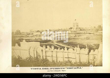 1872, Álbum histórico fotográfico de la Guerra de Cuba desde su principio hasta el Reinado de Amadeo I, Vista del fuerte ''España''. Stock Photo