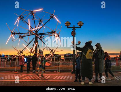 'Neuron' by Juan Fuentes at Canary Wharf Winter Lights 2024, London, UK ...