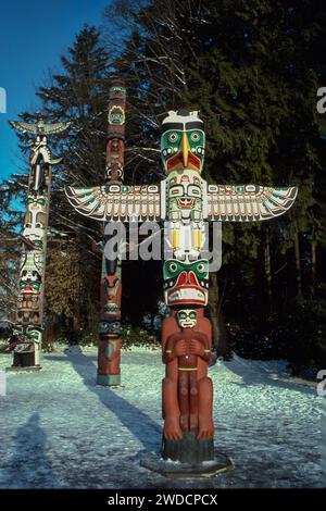 Thunderbird House Post Totem Pole, taken in 1993, Stanley Park, Vancouver, British Columbia, Canada Stock Photo