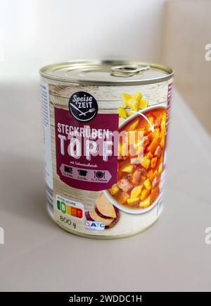 German Tin Of Rutabaga Or Swede Stew In A Ring Pull Can Sold By Aldi Portugal, January 19, 2024 Stock Photo