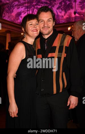 Felix Klare Mit Ehefrau Zora Thiessen Beim 48. Deutschen Filmball 2024 