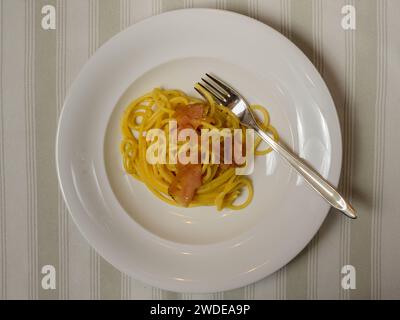 Spaghetti alla Bottarga di Muggine Italian Pasta Noodles with Fish Roe from Sardinia Stock Photo