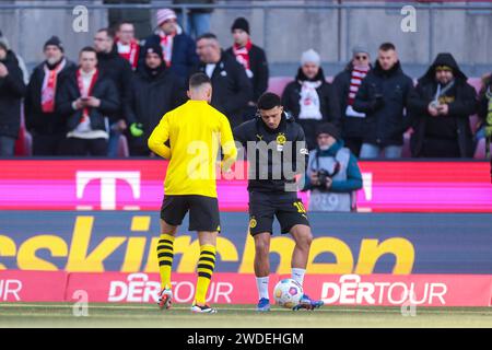 20.01.2024, Fussball, Saison 2023/2024, 1. Bundesliga, 18. Spieltag, 1. FC Köln - Borussia Dortmund, Jadon Sancho Borussia Dortmund, Köln RheinEnergie Stadion NRW Deutschland xRHR-FOTO/DEx *** 20 01 2024, Football, Season 2023 2024, 1 Bundesliga, Matchday 18, 1 FC Köln Borussia Dortmund, Jadon Sancho Borussia Dortmund , Köln RheinEnergie Stadion NRW Germany xRHR PHOTO DEx RHR-FOTO/DE Stock Photo