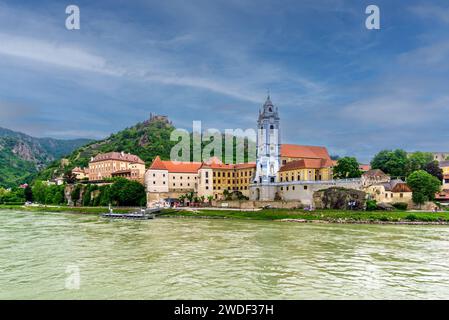 Dürnstein, Lower Austria – AT - June 8, 2023 View of the picturesque Dürnstein, a small town on the Danube River. Famous for the Dürnstein Abbey’s blu Stock Photo