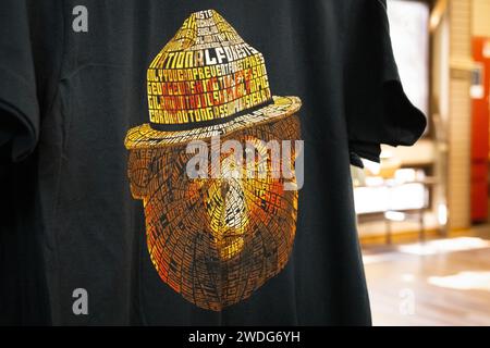 Smokey the Bear t-shirt at the Anna Ruby Falls Visitor Center in Helen, Georgia. (USA) Stock Photo