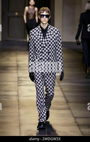 Paris, Frankreich. 18th Jan, 2024. AMI Fall/Winter 2024-2025 Runway ...