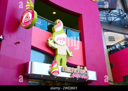 Menchie's Frozen Yogurt. The yogurt your way, where you can choose the ...