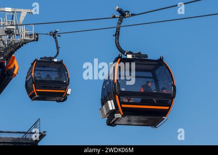 Zagreb, Croatia. 21st Jan, 2024. People take a trip on the cable car up to Medvednica mountain, in Zagreb, Croatia, on January 21, 2024. This weekend, the services of the Sljeme cable car are free for all visitors. Photo: Igor Kralj/PIXSELL Credit: Pixsell/Alamy Live News Stock Photo