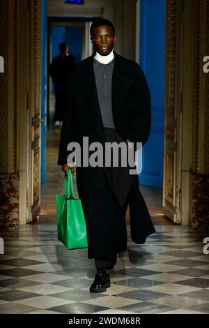 VALENTINO Autumn-Winter 2025 runway during Paris Fashion Week on March ...