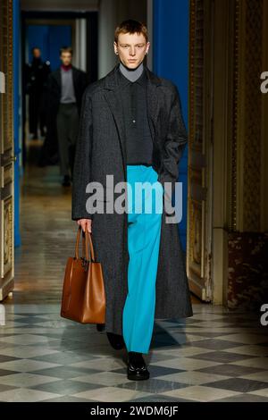 VALENTINO Autumn-Winter 2025 runway during Paris Fashion Week on March ...