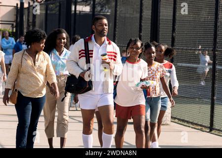 King Richard (2021) directed by Reinaldo Marcus Green and starring Will Smith, Erin Cummings, Saniyya Sidney and Demi Singleton. Biography about Richard Williams the father and coasch to tennis superstars Venus and Serena Williams. Publicity photograph***EDITORIAL USE ONLY***. Credit: BFA / Warner Bros Stock Photo