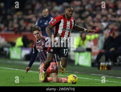 London, UK. 20th Jan, 2024. Ivan Toney of Brentford is challenged by Brandon Aguilera of Nottingham Forest during the Premier League match at Gtech Community Stadium, London. Picture credit should read: Paul Terry/Sportimage Credit: Sportimage Ltd/Alamy Live News Stock Photo