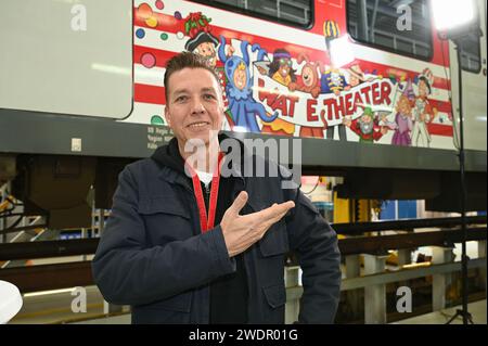 Cologne, Germany. 19th Jan, 2024. Artist Heiko Wrusch at the presentation of the carnival S-Bahn with hidden object pictures Credit: Horst Galuschka/dpa/Alamy Live News Stock Photo