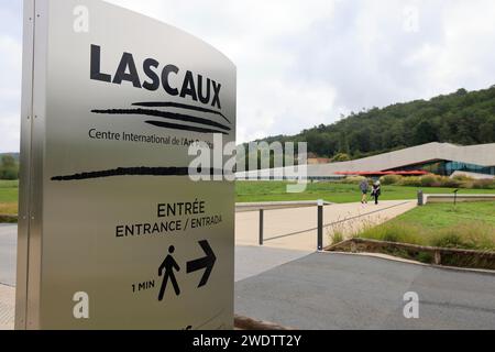 Entrance to Lascaux 4, international center for cave art presenting, among other things, a complete facsimile of all the decorated parts of the famous Stock Photo