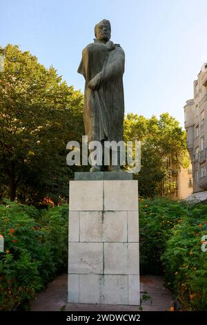 Statue of the Hungarian poet Endre Ady in Andrassy ut, a busy road in the Terezvaros district of Budapest. Stock Photo