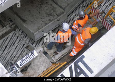 Milan, yard for construction of new subway line number 5 - Milano cantiere per la costruzione della nuova linea 5 della Metropolitana Stock Photo