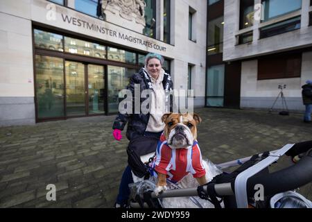 Tommy Robinson fans wait outside Westminster Magistrates court with their British Bulldog to greet the English Defence Leader, London, UK Stock Photo