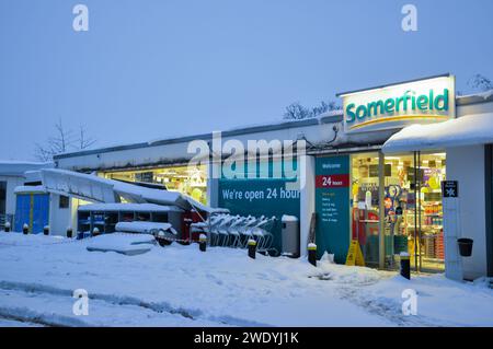 Damage to an awning outside a Somerfield garage shop caused by heavy snowfall in Swanley, Kent, UK Stock Photo
