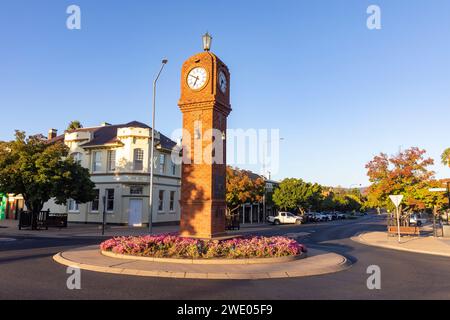 Mudgee town centre at dawn, the Mudgee Memorial clock erected in tribute to those who perished in World War 2, New South Wales,Australia,2024 Stock Photo