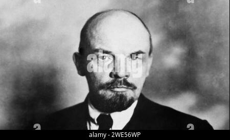 VLADIMIR LENIN (1870-1924) Russian revolutionary in 1920 Stock Photo