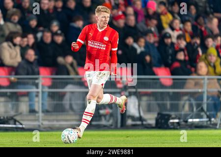 EINDHOVEN, NETHERLANDS - JANUARY 17: Jerdy Schouten of PSV in action of FC Twente runs with the ball during the TOTO KNVB Cup match between PSV and FC Twente at Philips Stadion on January 17, 2024 in Eindhoven, Netherlands. (Photo by Joris Verwijst/Orange Pictures) Stock Photo