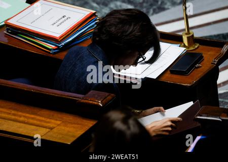 © Thomas Padilla/MAXPPP - 24/01/2024 ; Paris, FRANCE ; SEANCE DE QUESTIONS AU GOUVERNEMENT DANS L' HEMICYCLE DE L' ASSEMBLEE NATIONALE. RACHIDA DATI, MINISTRE DE LA CULTURE. Session of questions to the Government at the French National Assembly in Paris, on January 24, 2024. Credit: MAXPPP/Alamy Live News Stock Photo
