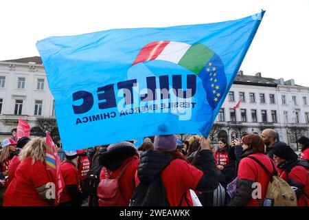 Brussels, Belgium. 24th Jan, 2024. French and Belgian farmers stage a protest outside the European Parliament in Brussels, Belgium on Jan. 24, 2024. Credit: ALEXANDROS MICHAILIDIS/Alamy Live News Stock Photo