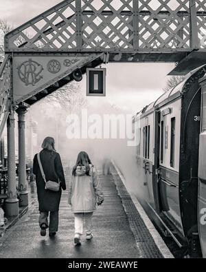 Bridgnorth, United Kingdom. 29 December, 2023:Steam rising from the Railway Carriage Steam Heating system of a train at Bridgnorth during the Severn V Stock Photo