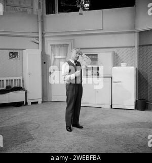 Der Tod des Handlungsreisenden, Fernsehfilm nach dem Stück 'Death of a Salesman' von Arthur Miller, Deutschland 1968, erste Fernsehproduktion mit Heinz Rühmann, Regie: Gerhard Klingenberg, Darsteller: Heinz Rühmann Stock Photo