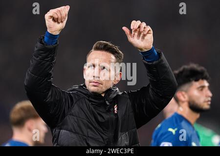 Rotterdam, Netherlands. 24th Jan, 2024. ROTTERDAM, NETHERLANDS - JANUARY 24: Luuk de Jong of PSV thanking the fans for their support during the TOTO KNVB Cup match between Feyenoord and PSV at Stadion Feyenoord on January 24, 2024 in Rotterdam, Netherlands. (Photo by Joris Verwijst/Orange Pictures) Credit: Orange Pics BV/Alamy Live News Stock Photo