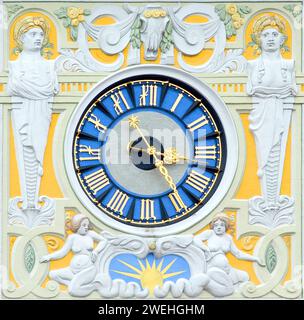 Clock on the tower of the Müllerschen Volksbad, Art Nouveau, built in 1901, Munich, Bavaria, Germany Stock Photo