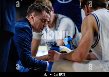 Georgia Southern head coach Charlie Henry directs his players during