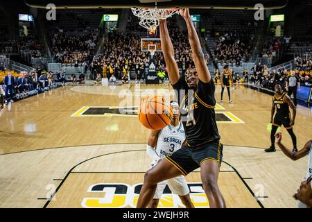 Boone, NC, USA. 25th Jan, 2024. Appalachian State Mountaineers forward Justin Abson (21) dunks against the Georgia Southern Eagles in the NCAA basketball matchup at Holmes Center in Boone, NC. (Scott Kinser/CSM). Credit: csm/Alamy Live News Stock Photo