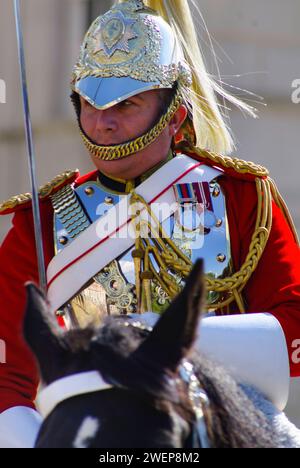 London: Wachablösung. - Ein Kavallerist bei der traditionellen Wachablösung der Life Guard in London. Die Zeremonie am Horse Guards Building findet je Stock Photo