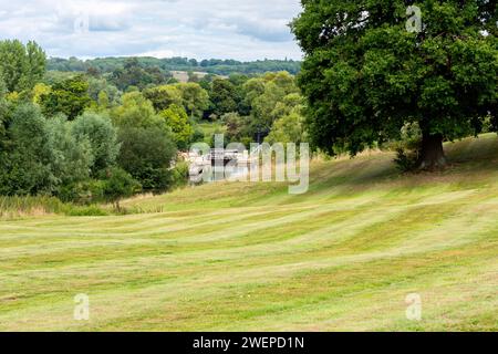 Teston Lock on the River Medway near Maidstone in Kent, England Stock Photo