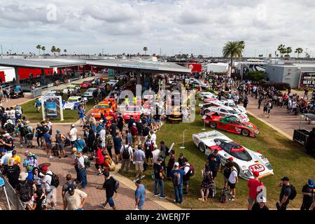 Daytona Beach, Etats Unis. 26th Jan, 2024. Ambiance during the Rolex 24 at Daytona, 1st round of the 2024 IMSA WeatherTech SportsCar Championship, from January 23 to 28, 2024 on the Daytona International Speedway in Daytona Beach, Florida, United States of America - Photo Javier Jimenez/DPPI Credit: DPPI Media/Alamy Live News Stock Photo