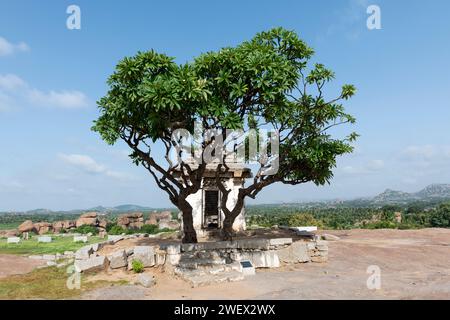 Hanuman Temple on Hemakuta Hill, Hampi, Vijayanagara District, Karnataka, India Stock Photo